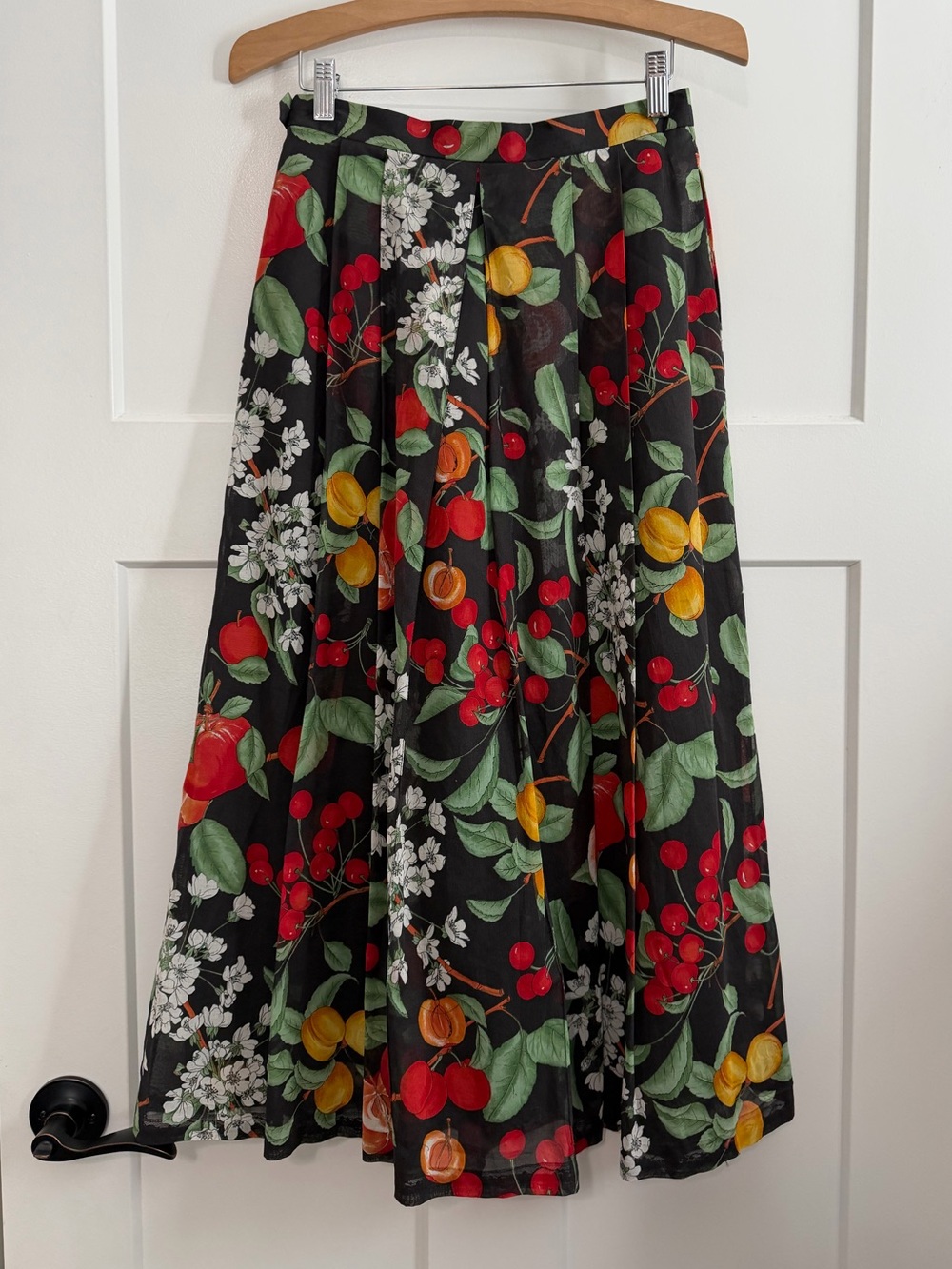 Vintage European Fruit Print Cotton Pleated Maxi Skirt - Picture 6 of 11